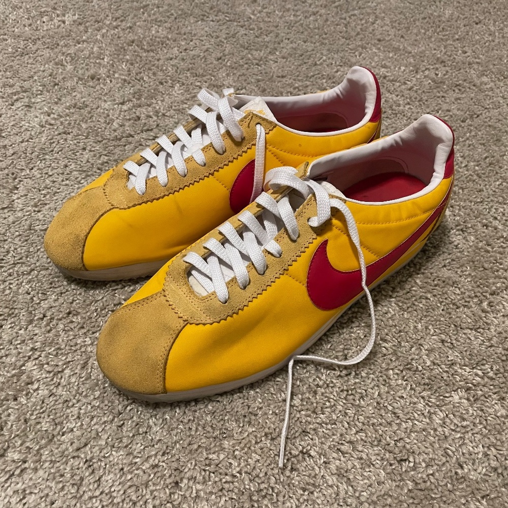 Nike Cortez Yellow Vintage 2011 - US 9.5 [Good condition]